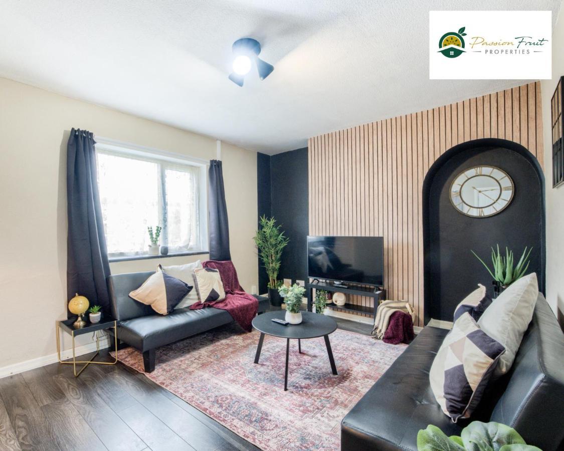 3 Bedroom House With 5 Beds House By Passionfruit Properties Near Coventry City Centre - Bcc エクステリア 写真