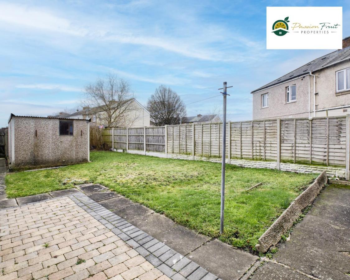 3 Bedroom House With 5 Beds House By Passionfruit Properties Near Coventry City Centre - Bcc エクステリア 写真